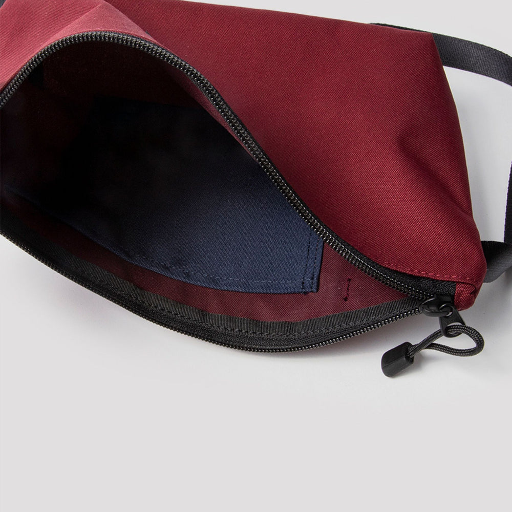 
                      
                        Fannypack crossbody burgundy - Bags in Progress
                      
                    