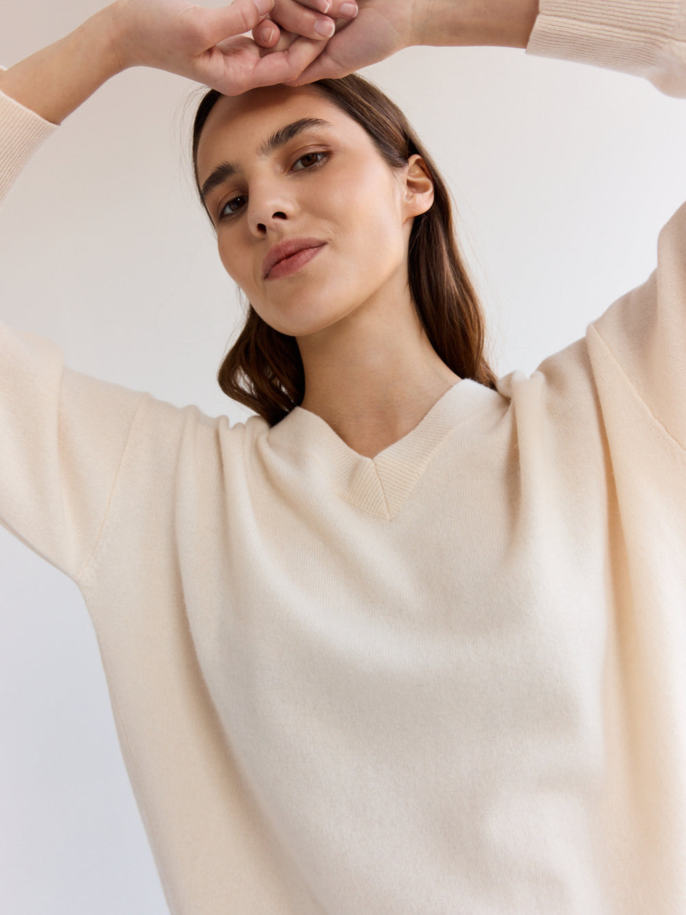 Solux V sweater 25p Ivory