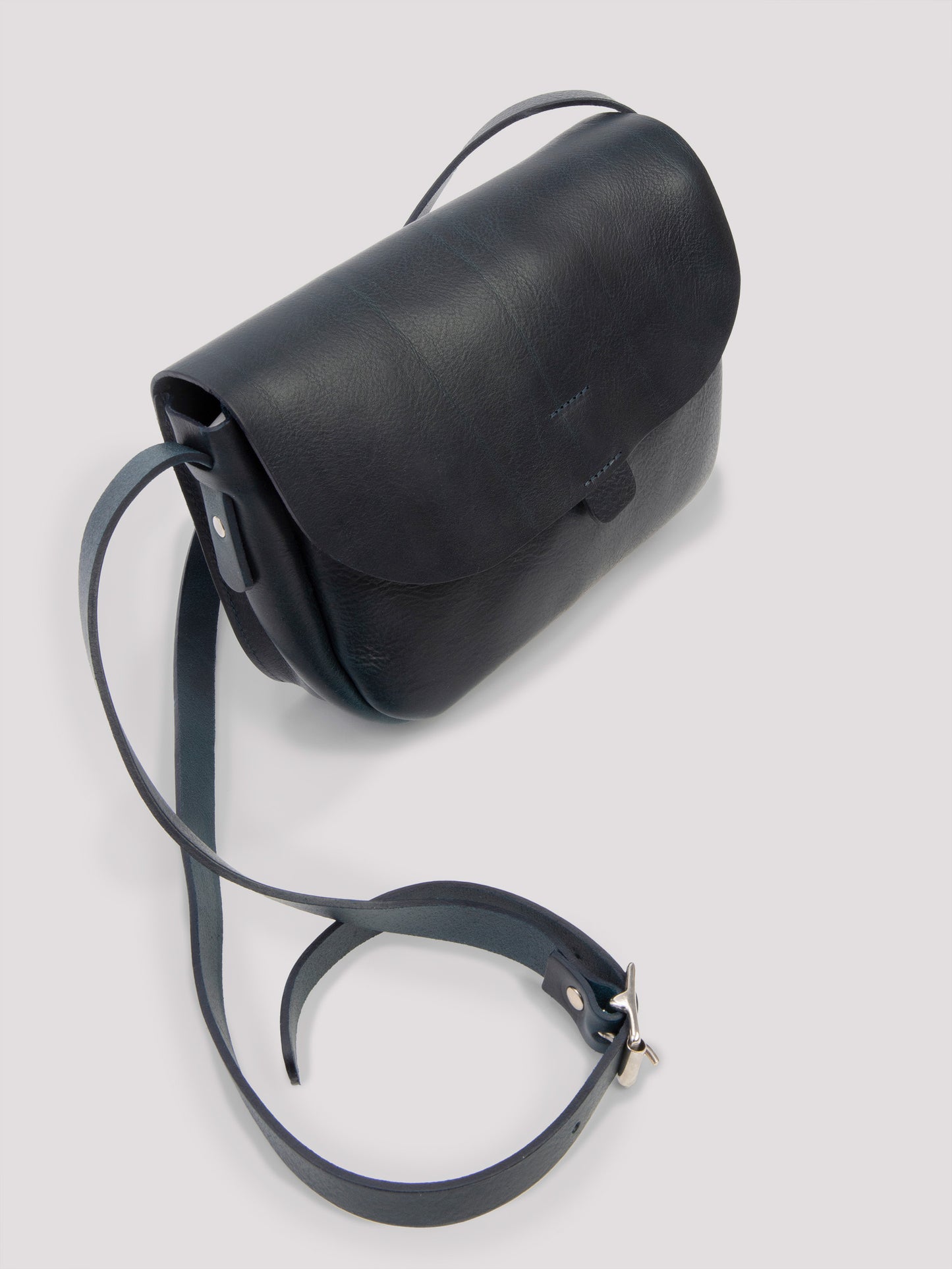 Midi Orbed Tap bag midnight - Kate Sheridan