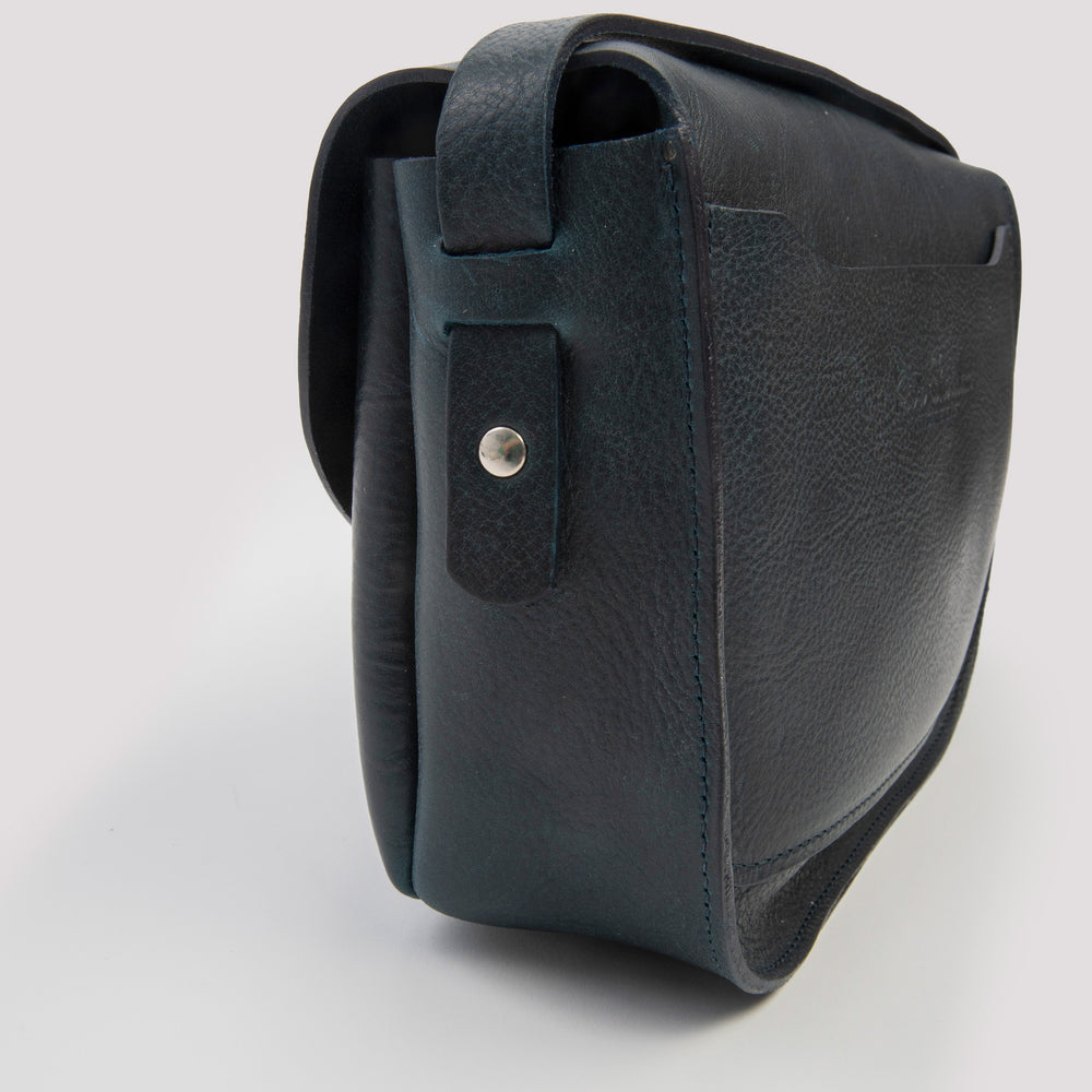 Midi Orbed Tap bag midnight - Kate Sheridan