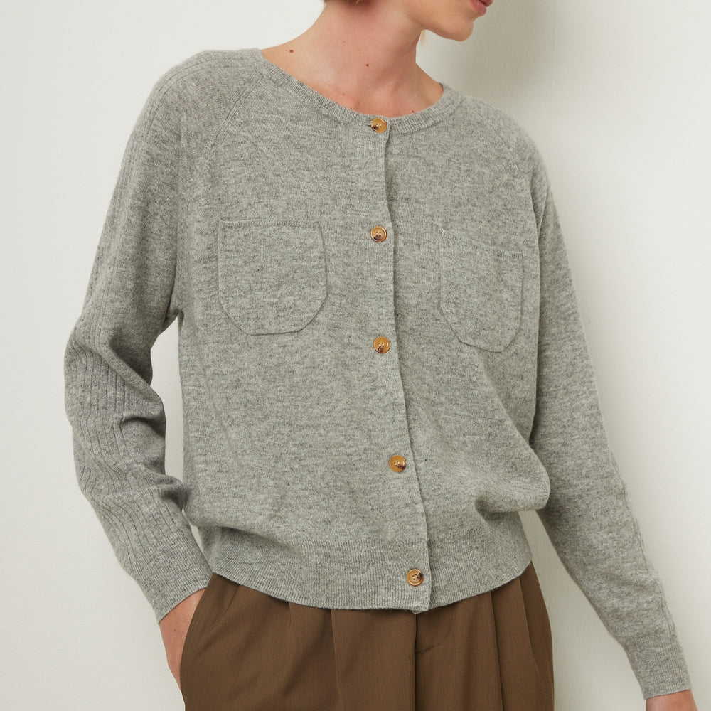 Lou Cardigan 24a Grey