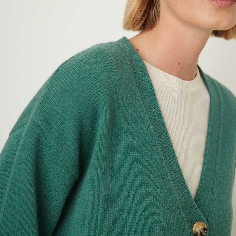 
                      
                        Wool Cardigan 24a Green
                      
                    