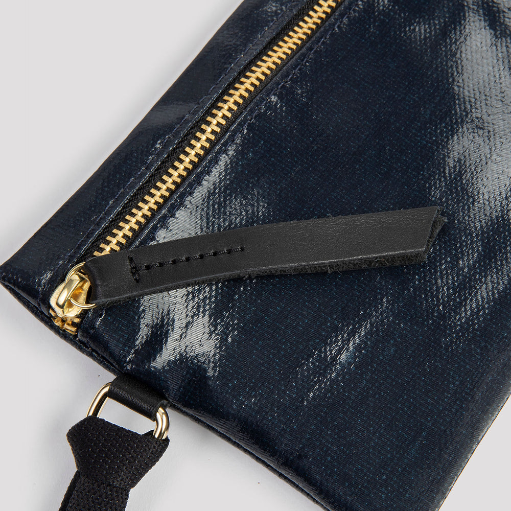 
                      
                        Molly linen pouch deep navy - Jack Gomme
                      
                    