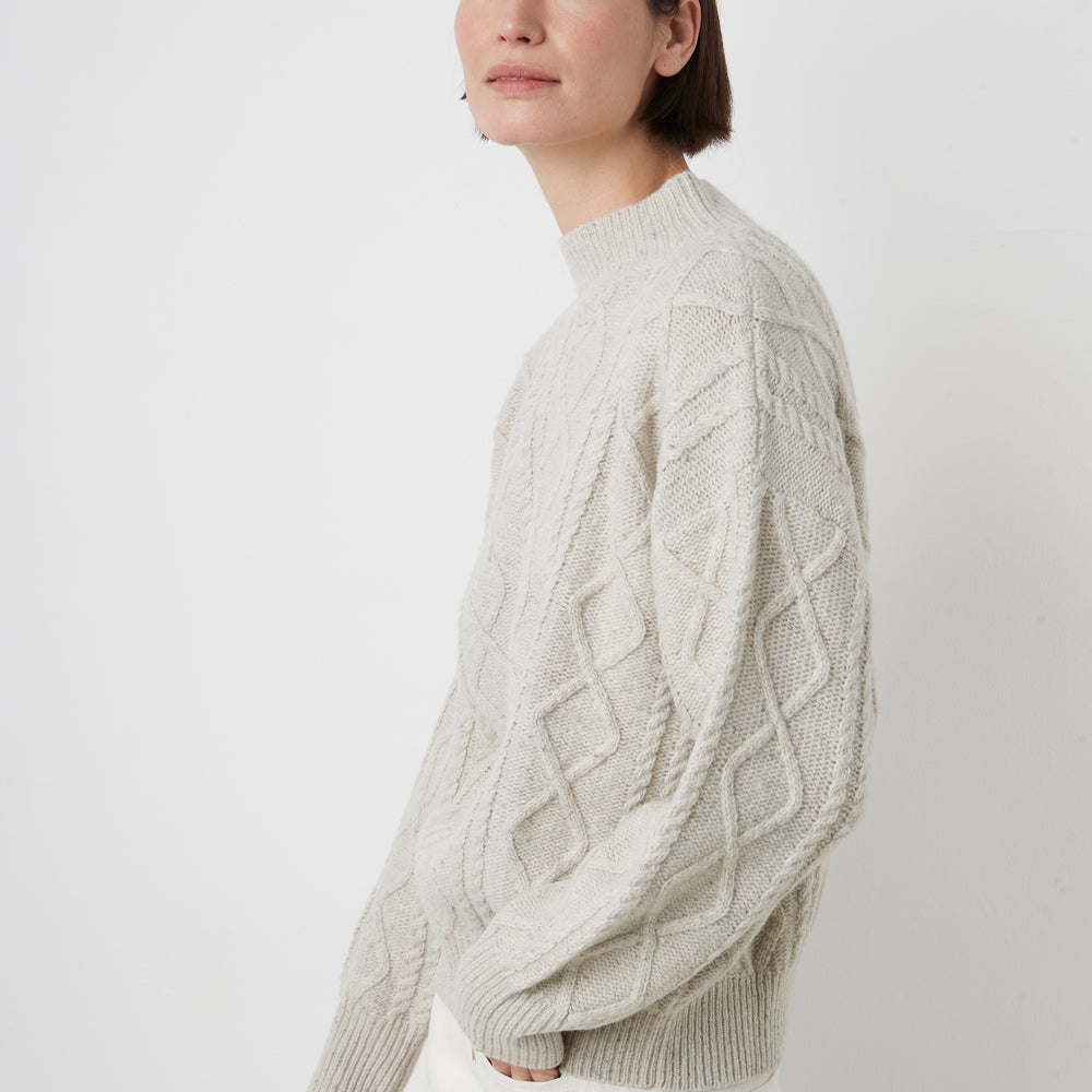 
                      
                        Aran Pull 23h Natural
                      
                    