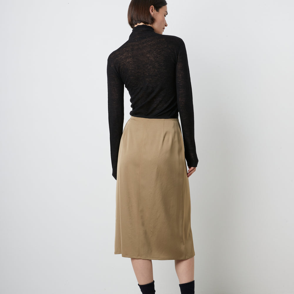 
                      
                        Daisie skirt 24a Rv4617
                      
                    