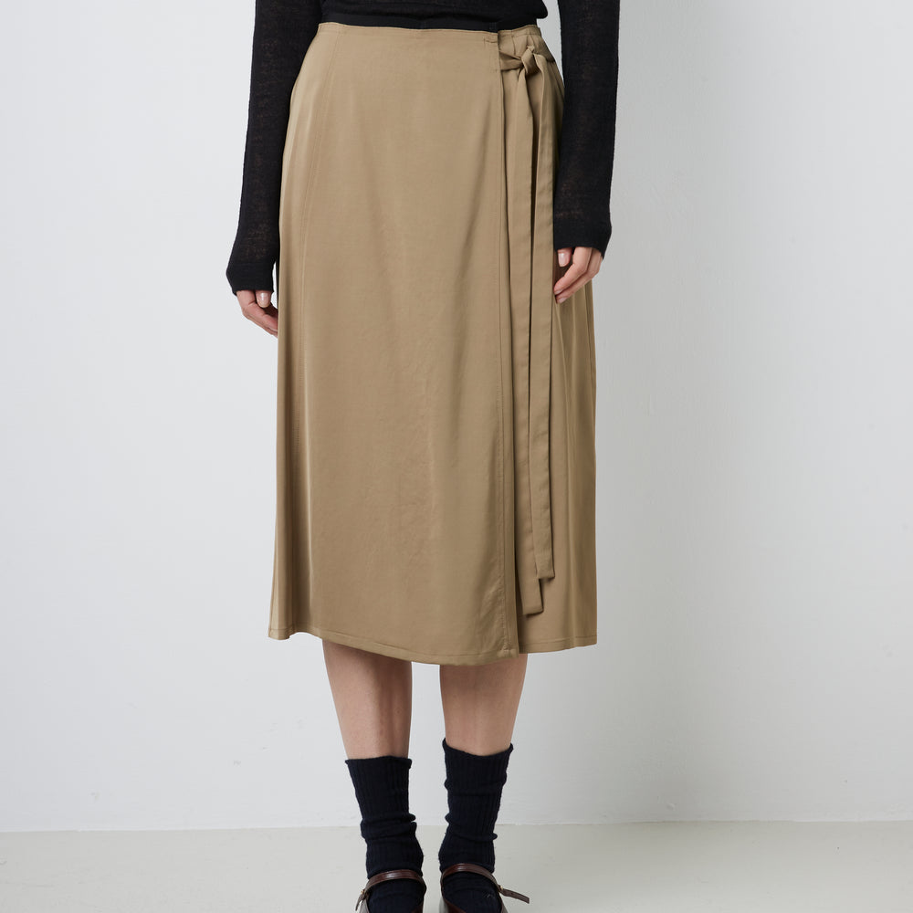 
                      
                        Daisie skirt 24a Rv4617
                      
                    