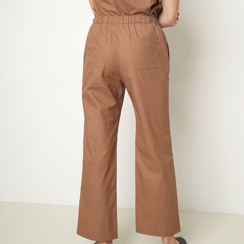 
                      
                        Buri pants 25p Pp4720
                      
                    