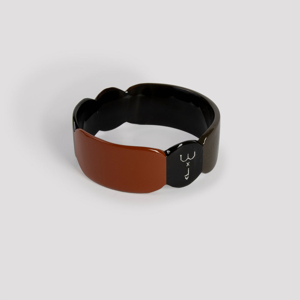 
                      
                        Totem bracelet black - L'Indochineur
                      
                    