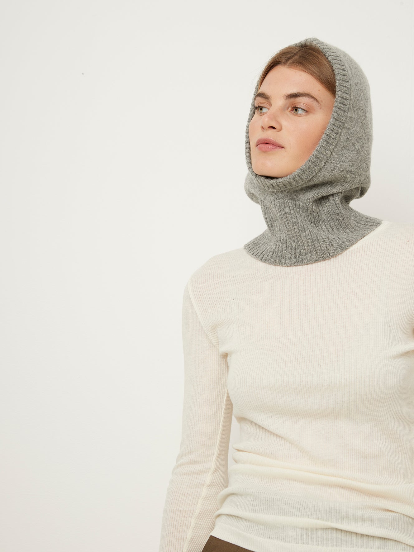 Wool Hood 24a Grey